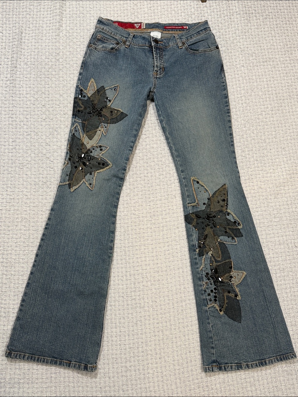Vintage Y2K Guess USA Flare Jeans Floral Beaded Appliqué Size 28